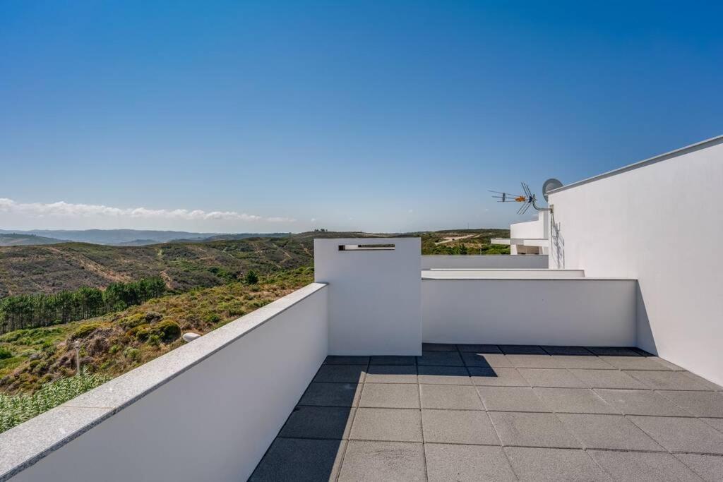 Happiness Apartment - 2Bedroom Apt In Aljezur Luaran gambar